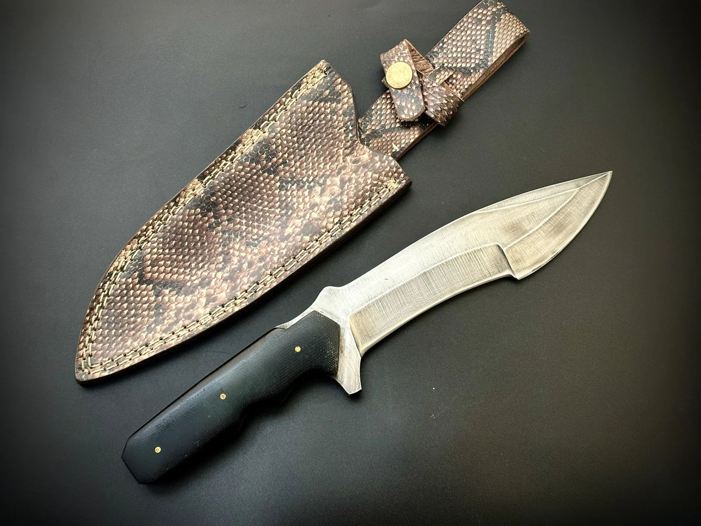 Handmade Tactical Bowie Knife With Leather Sheath