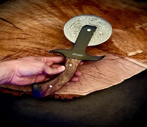 Hand Forged Damascus Steel Pizza Cutter - Jayger
