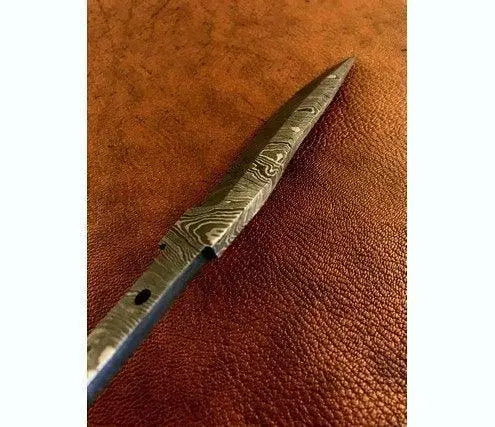 Damascus Steel Hunting Knife Blank – B26 - Jayger