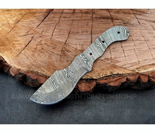 Hand Forged Damascus Steel Tracker Knife Blank – B11