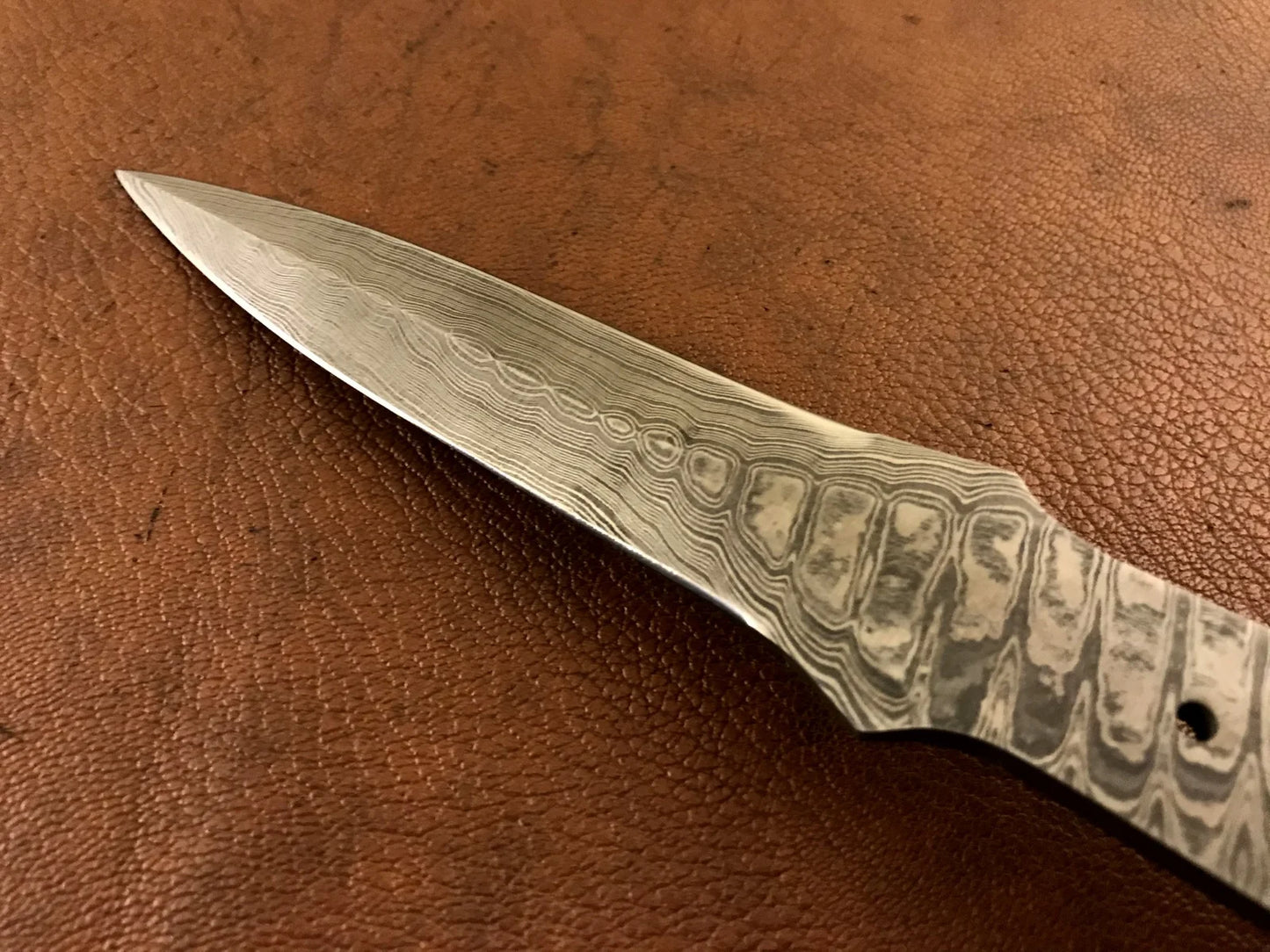 Hand Forged Damascus Steel Dagger Knife Blade – B36