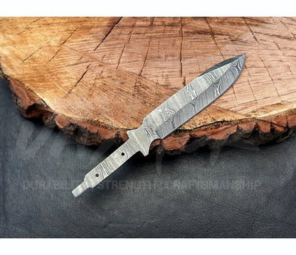 Hand Forged Damascus Steel Hunting Knife Blank – B4