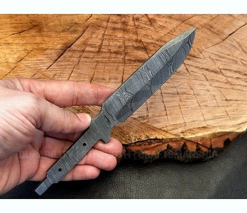 Hand Forged Damascus Steel Hunting Knife Blank – B4
