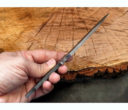 Hand Forged Damascus Steel Hunting Knife Blank – B4