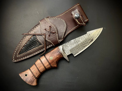 Damascus Steel Hunting Knife With Leather Sheath