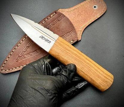 Handmade Sgian Dubh Damascus Steel Blade Oak Wood Handle