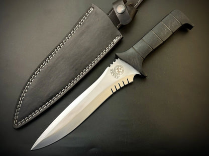 Handmade Carbon Steel Leon Kennedy Knife With Sheath