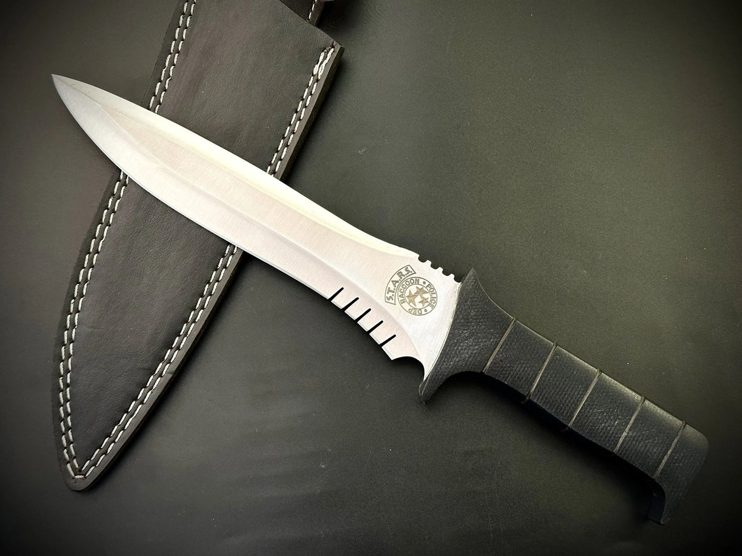 Handmade Carbon Steel Leon Kennedy Knife With Sheath
