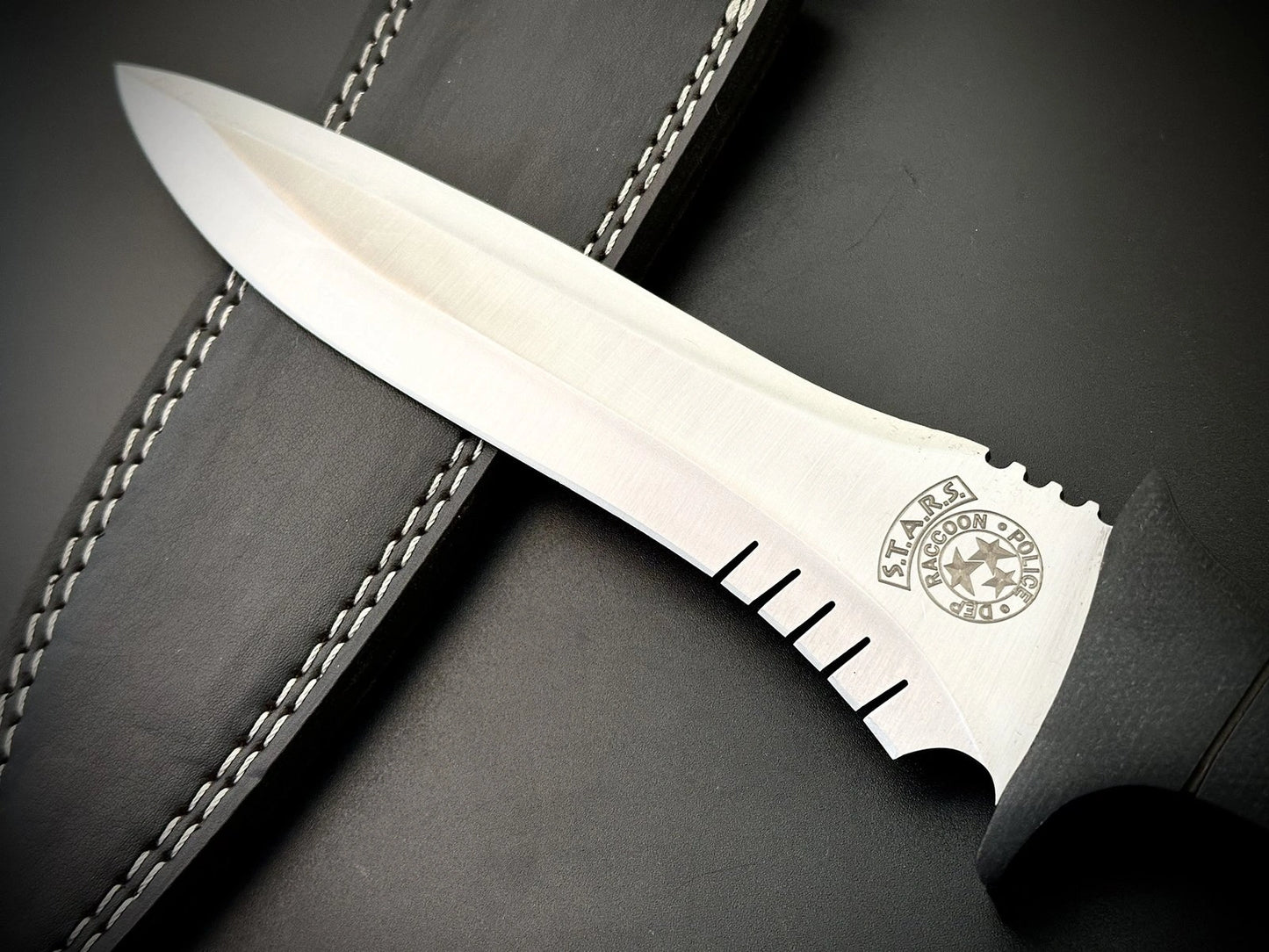 Handmade Carbon Steel Leon Kennedy Knife With Sheath