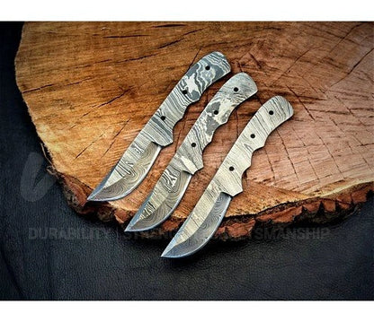 Damascus Steel Hunting Knife Blanks – B17