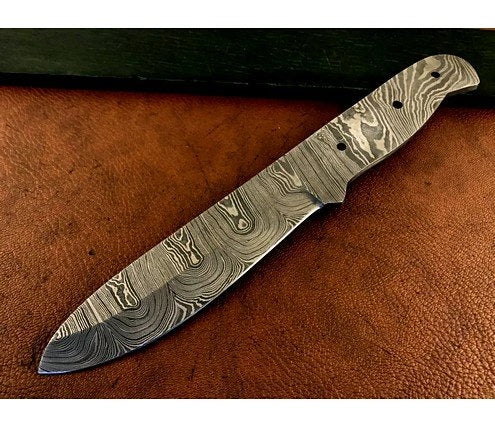 Hand Forged Damascus Steel Hunting Knife Blade