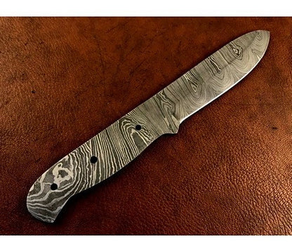Hand Forged Damascus Steel Hunting Knife Blade