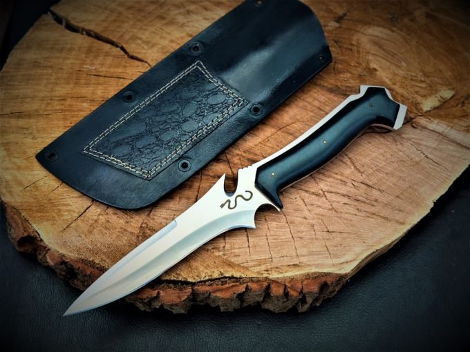 Custom Handmade Carbon Steel Jack Krauser Hunting Bowie Gut Hook Survival  Knife