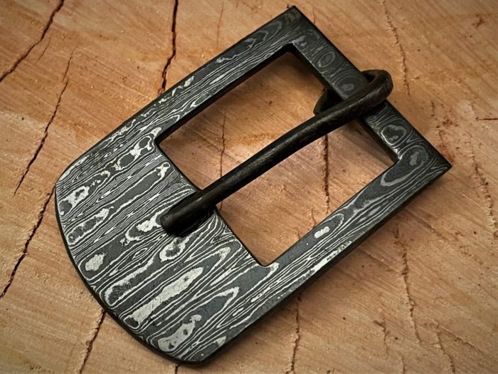 Damascus steel belt buckle